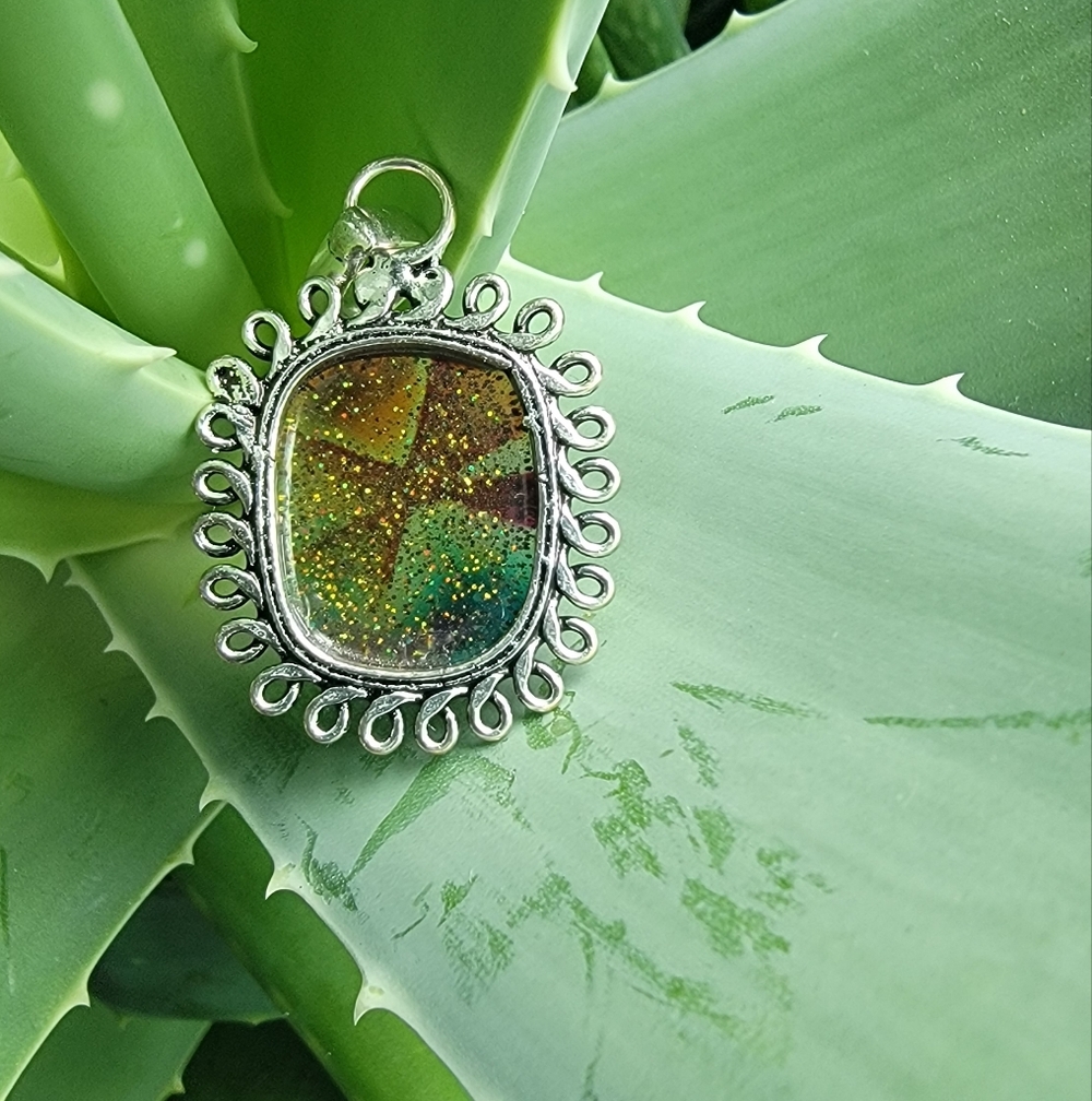 Hancrafted 925  Multicolor Dichroic Glass Pendant. - Picture 3 of 7